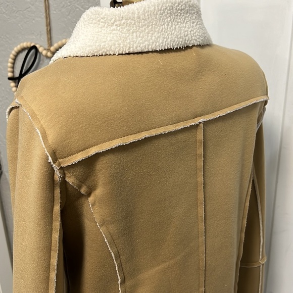 MICHAEL MICHAEL KORS SHERPA LINED MOTO STYLE JACKET SMALL - Picture 14 of 16